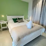 Costa Muro Suites, Mediterranean Apartment In El Higueron