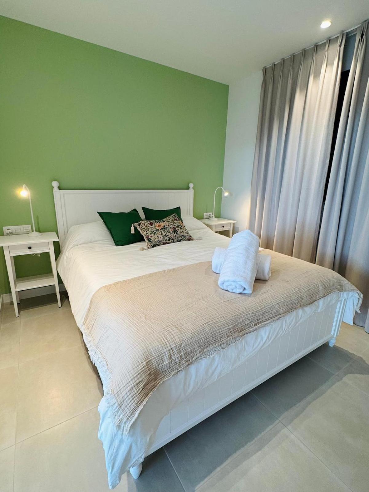 Costa Muro Suites, Mediterranean In El Higueron Apartment *