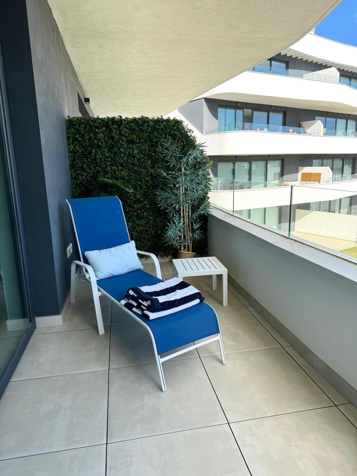 Costa Muro Suites, Mediterranean In El Higueron Apartment *